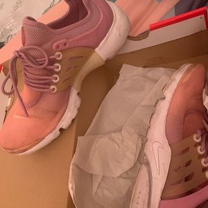 Women air presto